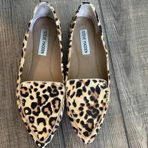 Steve Madden feather loafer size 6 leopard